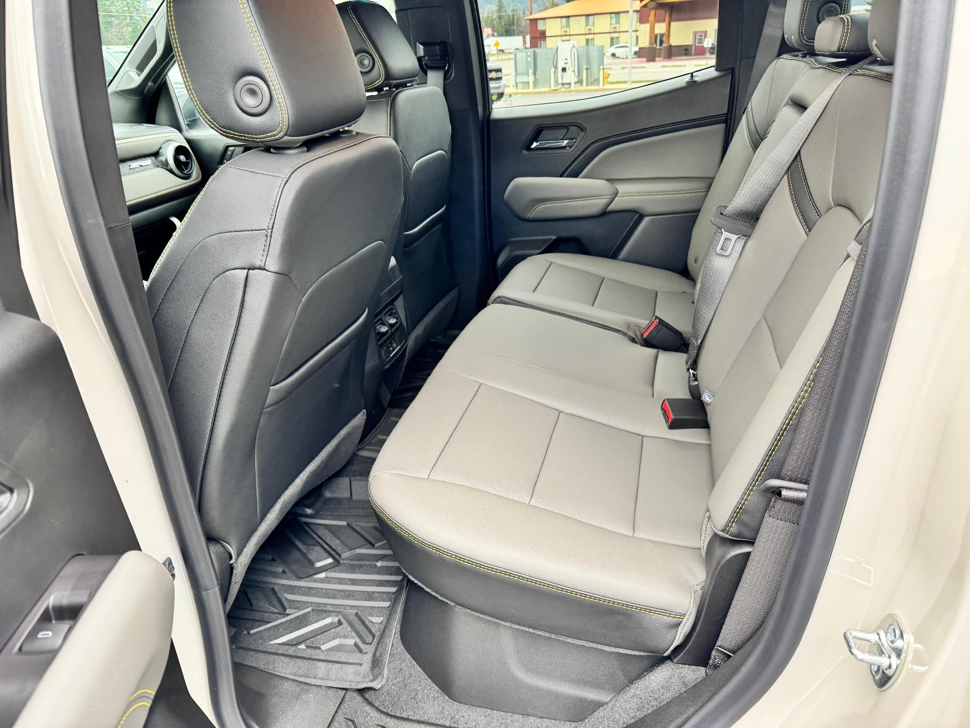 2026 Chevrolet Colorado ZR2 OFF ROAD / CREW / 2.7 TURBOMAX / ADAPTIVE CRUISE / SURROUND VISION