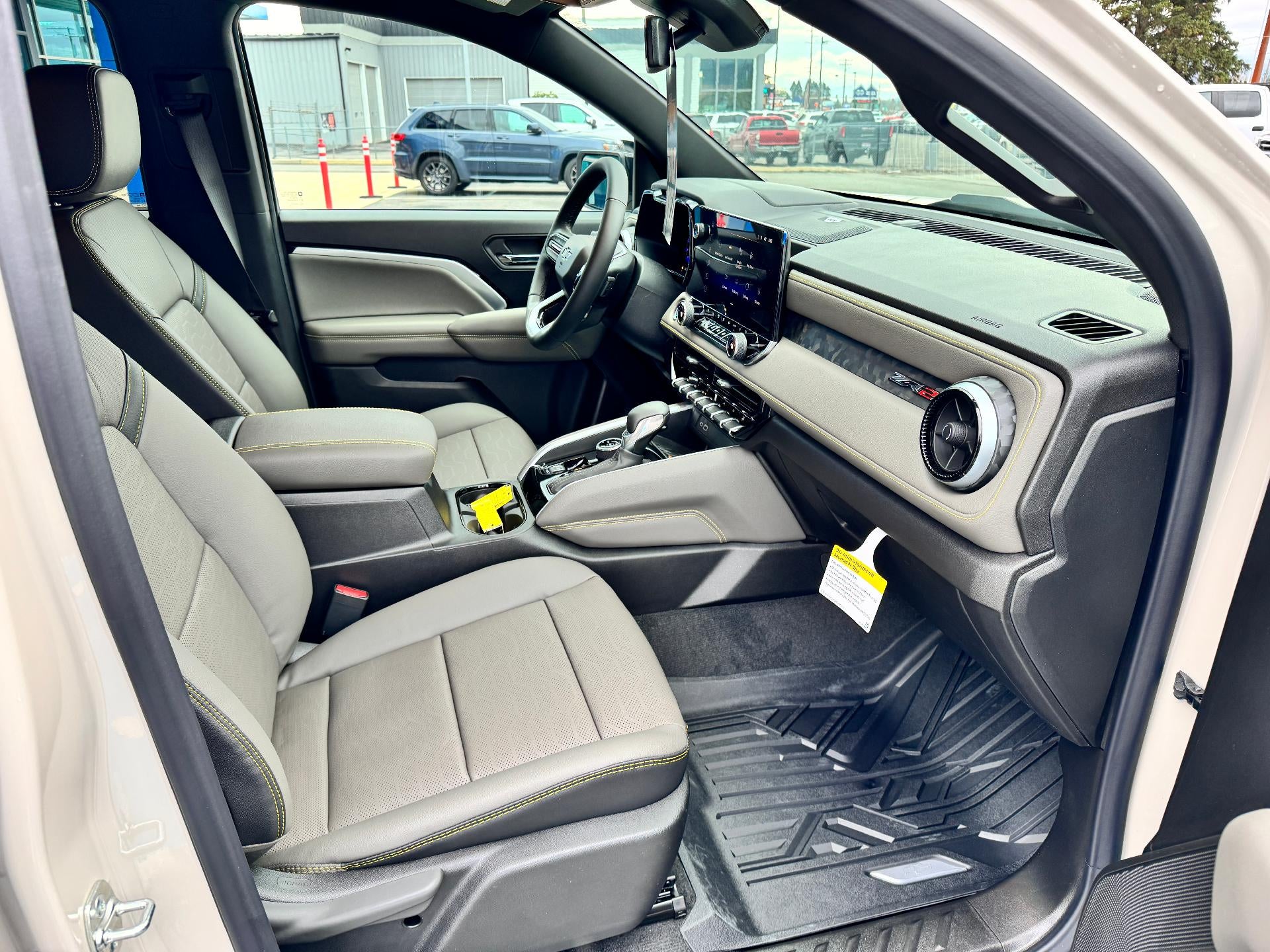 2026 Chevrolet Colorado ZR2 OFF ROAD / CREW / 2.7 TURBOMAX / ADAPTIVE CRUISE / SURROUND VISION