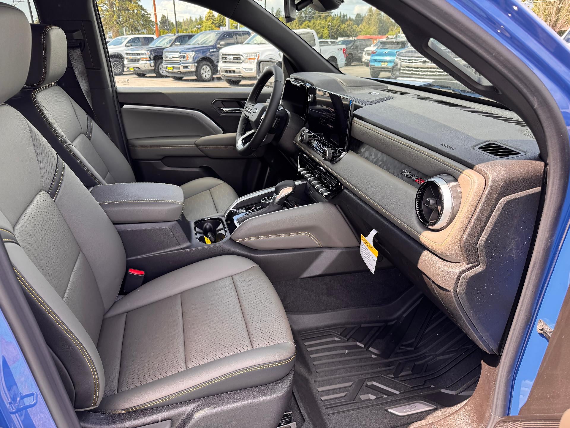 2026 Chevrolet Colorado ZR2 OFF ROAD / CREW / 2.7 TURBOMAX / ADAPTIVE CRUISE / SURROUND VISION