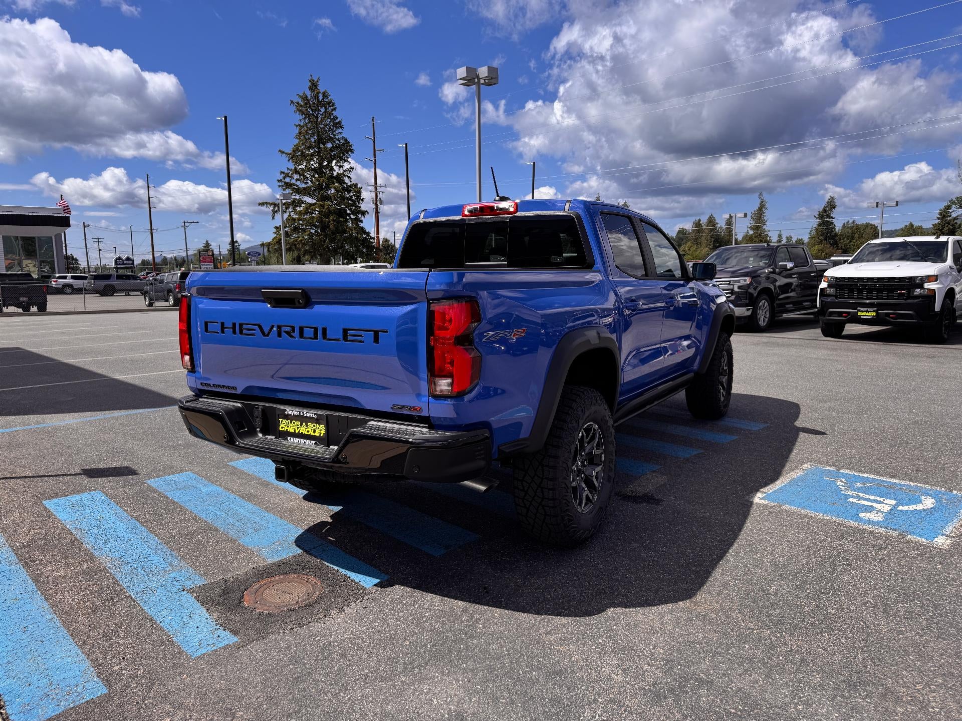 2026 Chevrolet Colorado ZR2 OFF ROAD / CREW / 2.7 TURBOMAX / ADAPTIVE CRUISE / SURROUND VISION