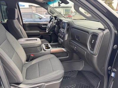 2021 Chevrolet Silverado 1500 LT / TRAIL BOSS / CREW / 5.3 LITER V8 / STANDARD BOX / LOCAL TRADE