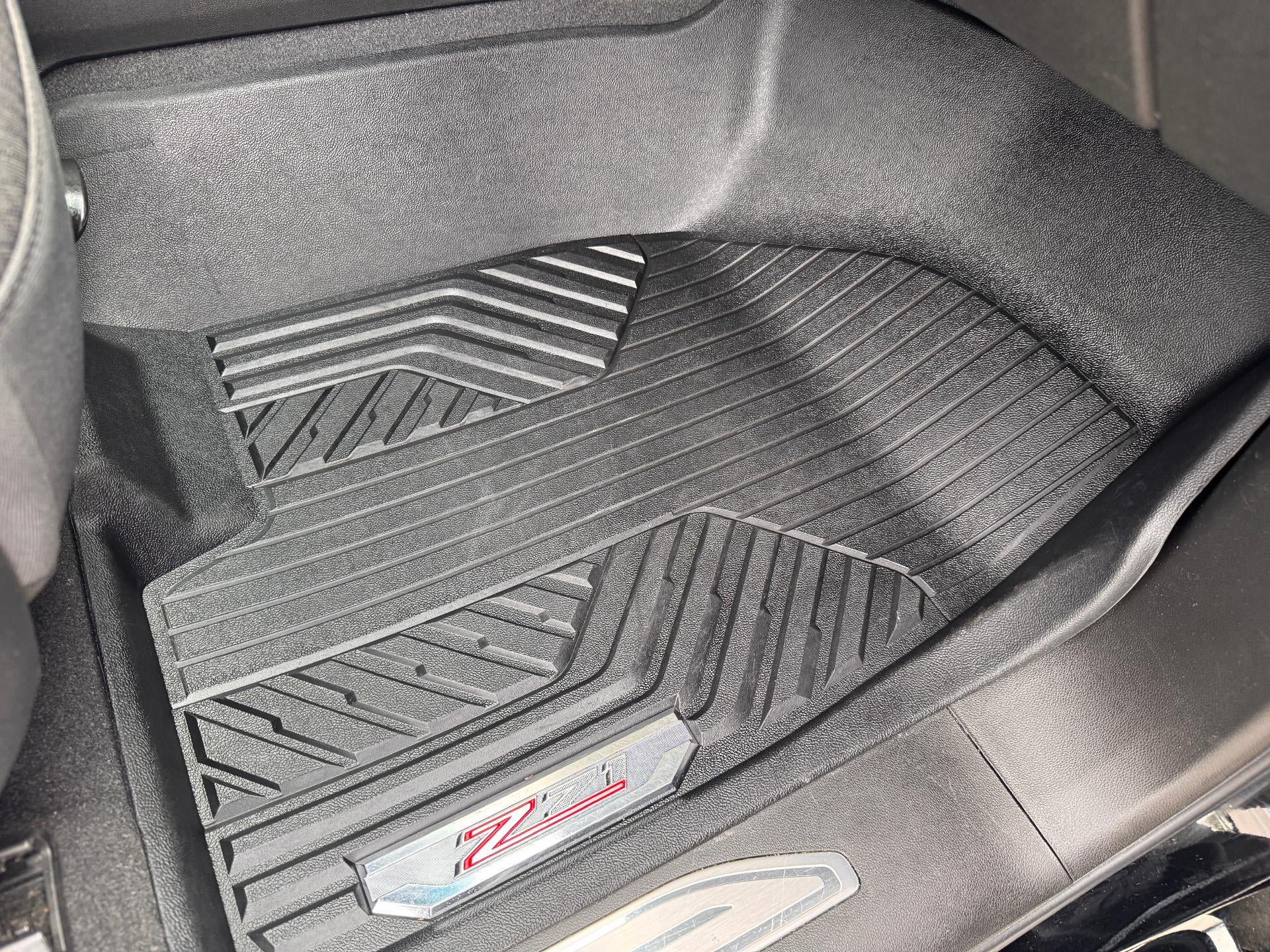 2021 Chevrolet Silverado 1500 LT / TRAIL BOSS / CREW / 5.3 LITER V8 / STANDARD BOX / LOCAL TRADE