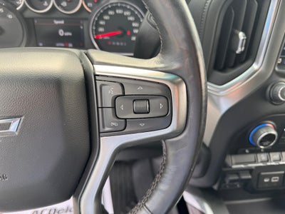 2021 Chevrolet Silverado 1500 LT / TRAIL BOSS / CREW / 5.3 LITER V8 / STANDARD BOX / LOCAL TRADE