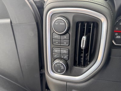 2021 Chevrolet Silverado 1500 LT / TRAIL BOSS / CREW / 5.3 LITER V8 / STANDARD BOX / LOCAL TRADE