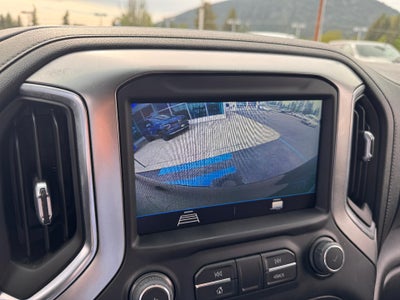 2021 Chevrolet Silverado 1500 LT / TRAIL BOSS / CREW / 5.3 LITER V8 / STANDARD BOX / LOCAL TRADE