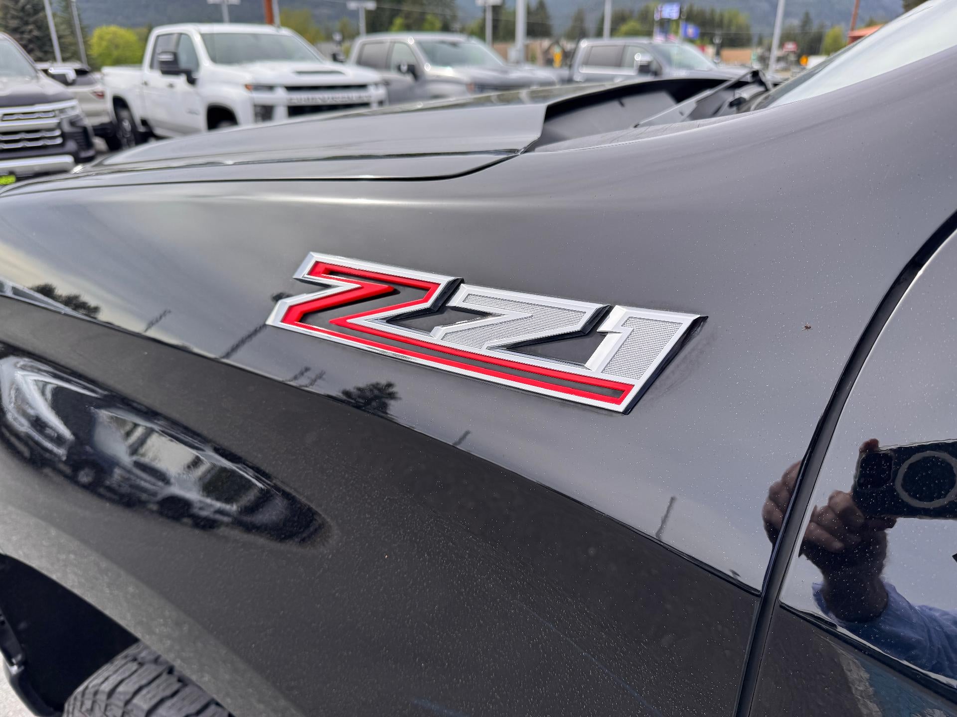 2021 Chevrolet Silverado 1500 LT / TRAIL BOSS / CREW / 5.3 LITER V8 / STANDARD BOX / LOCAL TRADE