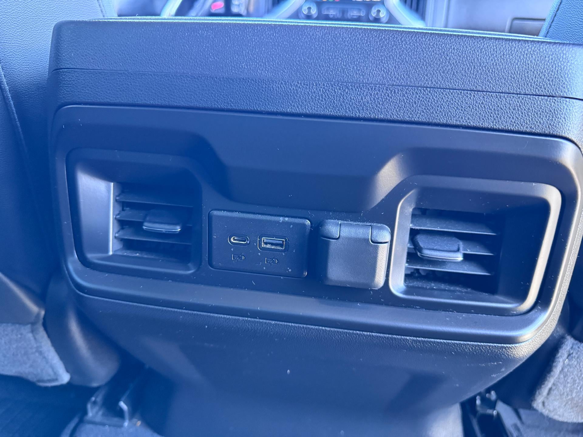 2020 Chevrolet Silverado 1500 LT / TRAIL BOSS / CREW / 5.3 LITER V8 / LEATHER / SUNROOF / SHORT BOX / 1 OWNER TRADE