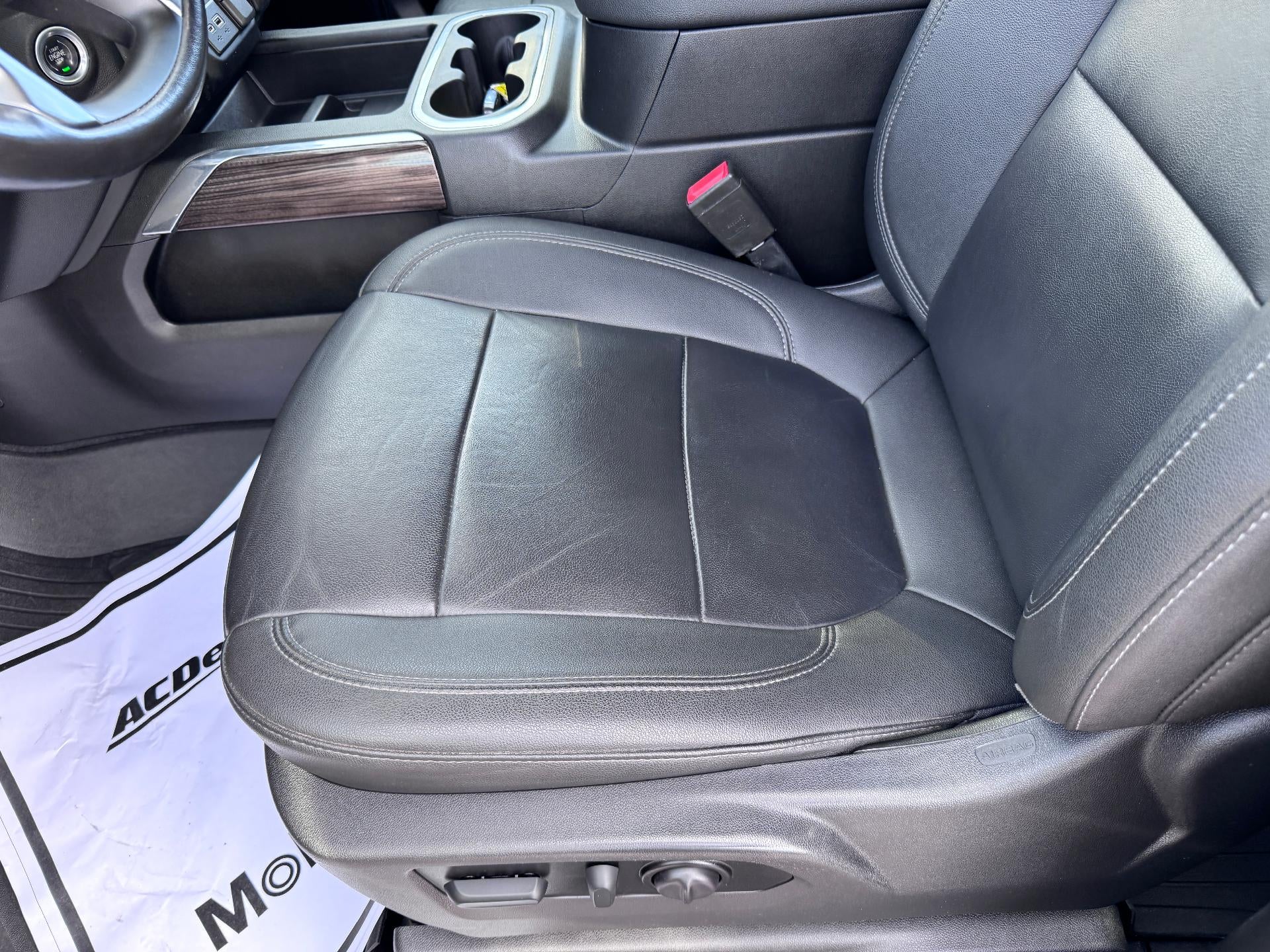 2022 Chevrolet Silverado 1500 LTD LT / TRAIL BOSS / CREW / 6.2 LITER V8 / SHORT BOX / 69K MILES / LOCAL TRADE