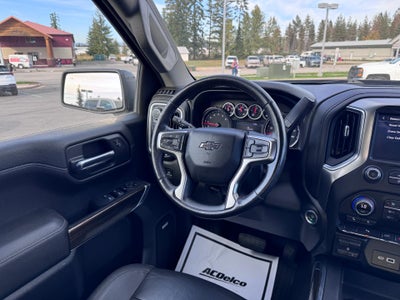 2022 Chevrolet Silverado 1500 LTD LT / TRAIL BOSS / CREW / 6.2 LITER V8 / SHORT BOX / 69K MILES / LOCAL TRADE