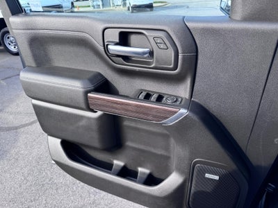 2022 Chevrolet Silverado 1500 LTD LT / TRAIL BOSS / CREW / 6.2 LITER V8 / SHORT BOX / 69K MILES / LOCAL TRADE