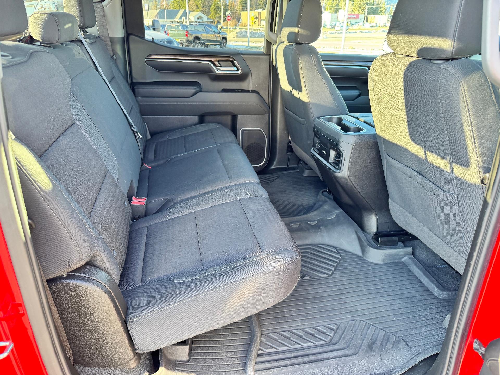 2023 Chevrolet Silverado 1500 LT / CREW / 5.3 LITER V8 / Z71 OFF ROAD / STANDARD BOX / 1 OWNER