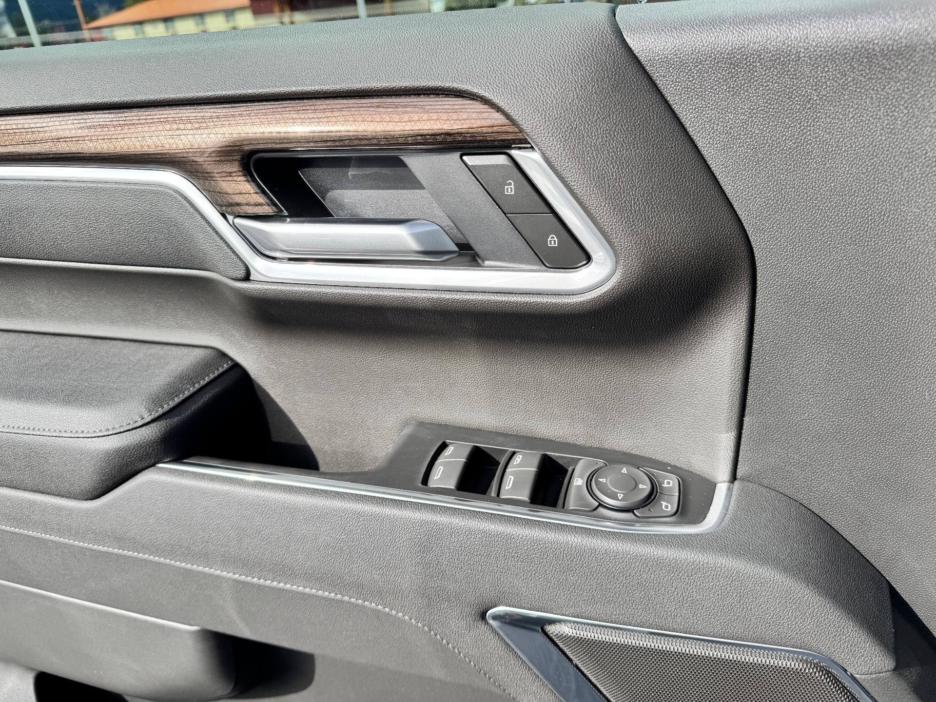 2026 Chevrolet Silverado 1500 LT / CREW / 5.3 LITER V8 / ADAPTIVE CRUISE / HEATED SEATS / STANDARD BOX