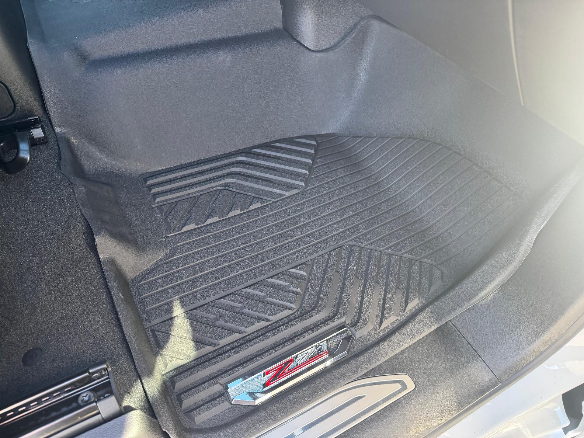 2026 Chevrolet Silverado 1500 LT / CREW / 5.3 LITER V8 / ADAPTIVE CRUISE / HEATED SEATS / STANDARD BOX