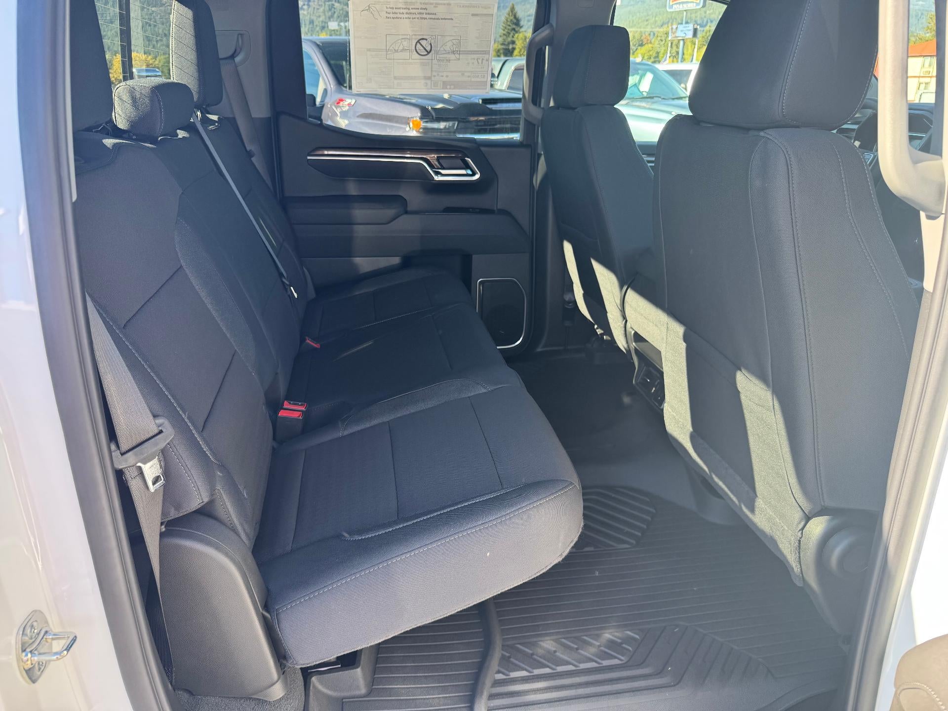 2026 Chevrolet Silverado 1500 LT / CREW / 5.3 LITER V8 / ADAPTIVE CRUISE / HEATED SEATS / STANDARD BOX