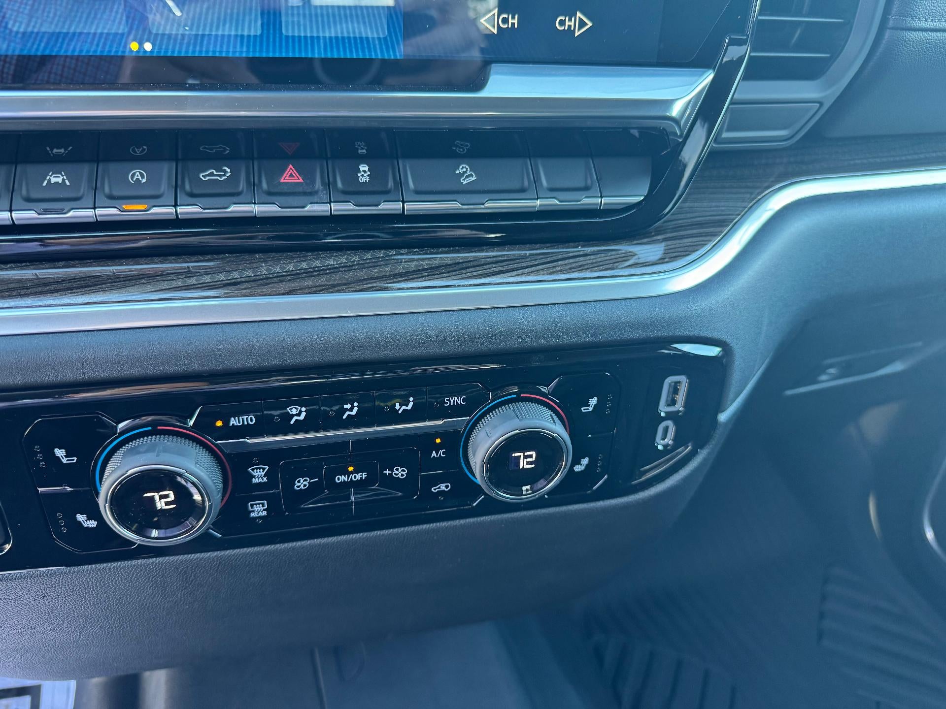 2026 Chevrolet Silverado 1500 LT / CREW / 5.3 LITER V8 / ADAPTIVE CRUISE / HEATED SEATS / STANDARD BOX