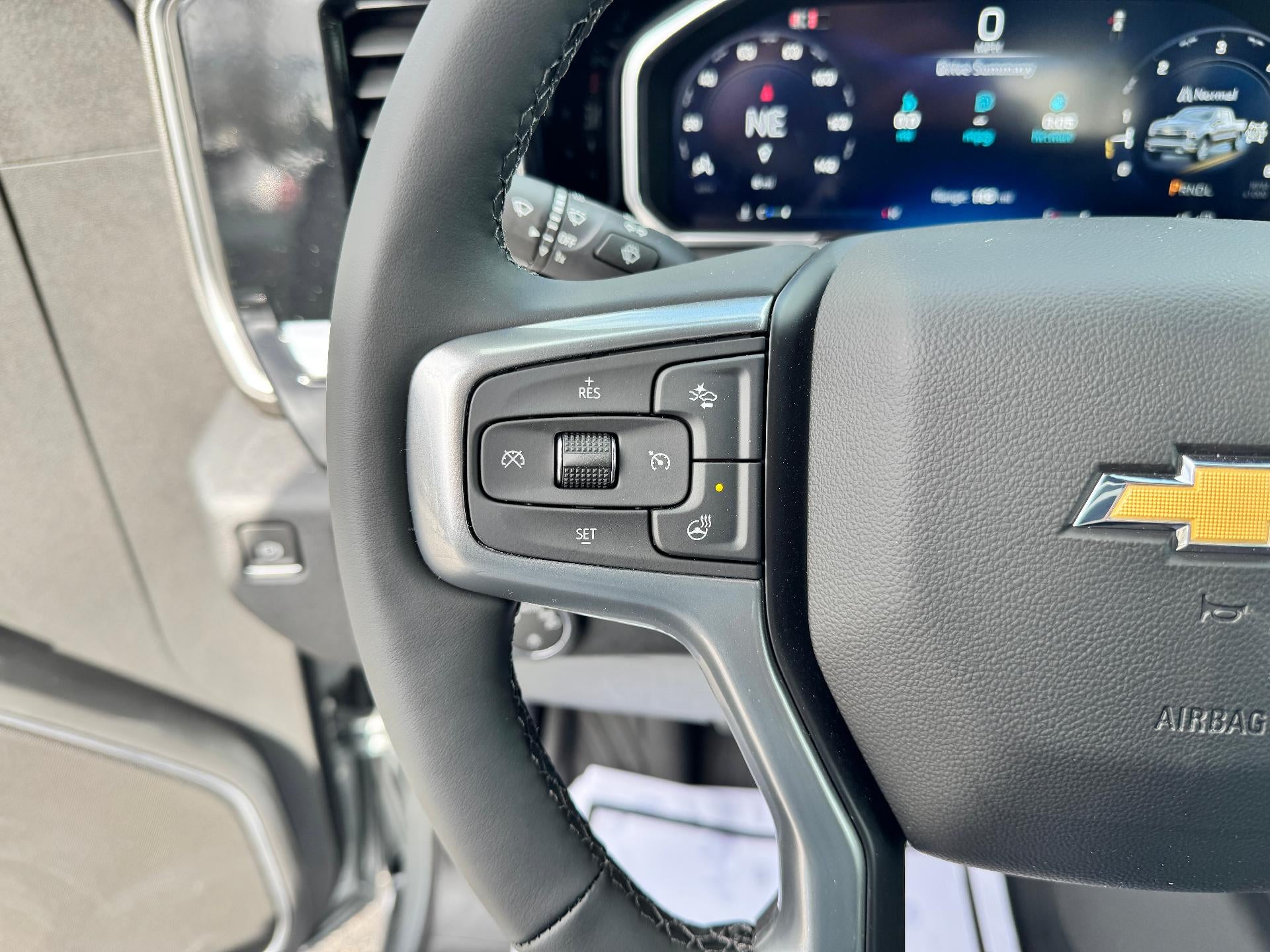 2026 Chevrolet Silverado 1500 LT / CREW / 5.3 LITER V8 / ADAPTIVE CRUISE / HEATED SEATS / STANDARD BOX