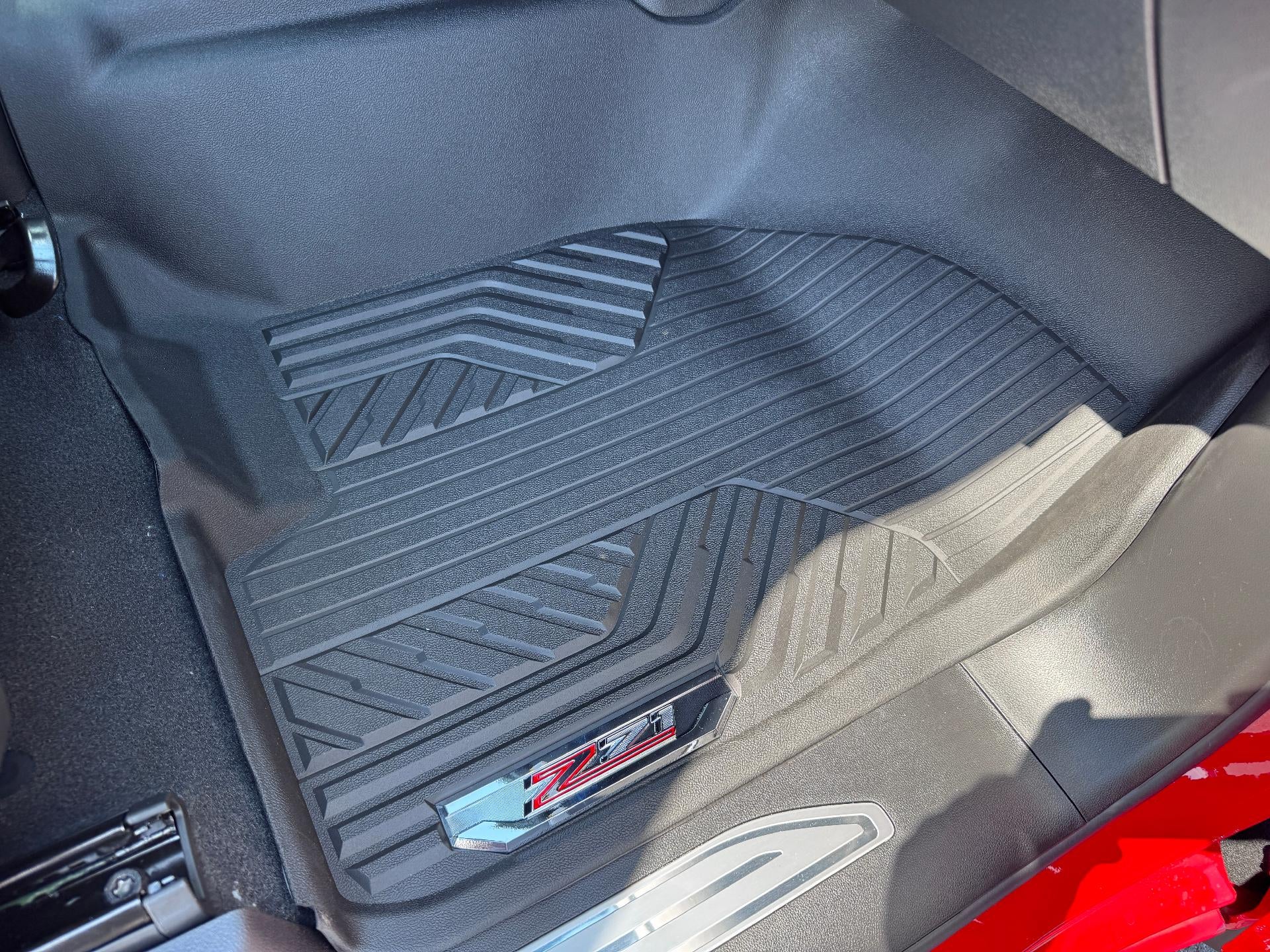 2026 Chevrolet Silverado 1500 LT / CREW / 5.3 LITER V8 / Z71 OFF ROAD / ADAPTIVE CRUISE / STANDARD BOX