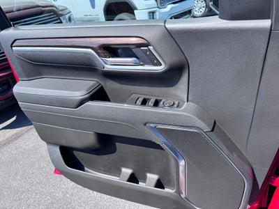 2026 Chevrolet Silverado 1500 LT / CREW / 5.3 LITER V8 / Z71 OFF ROAD / ADAPTIVE CRUISE / STANDARD BOX