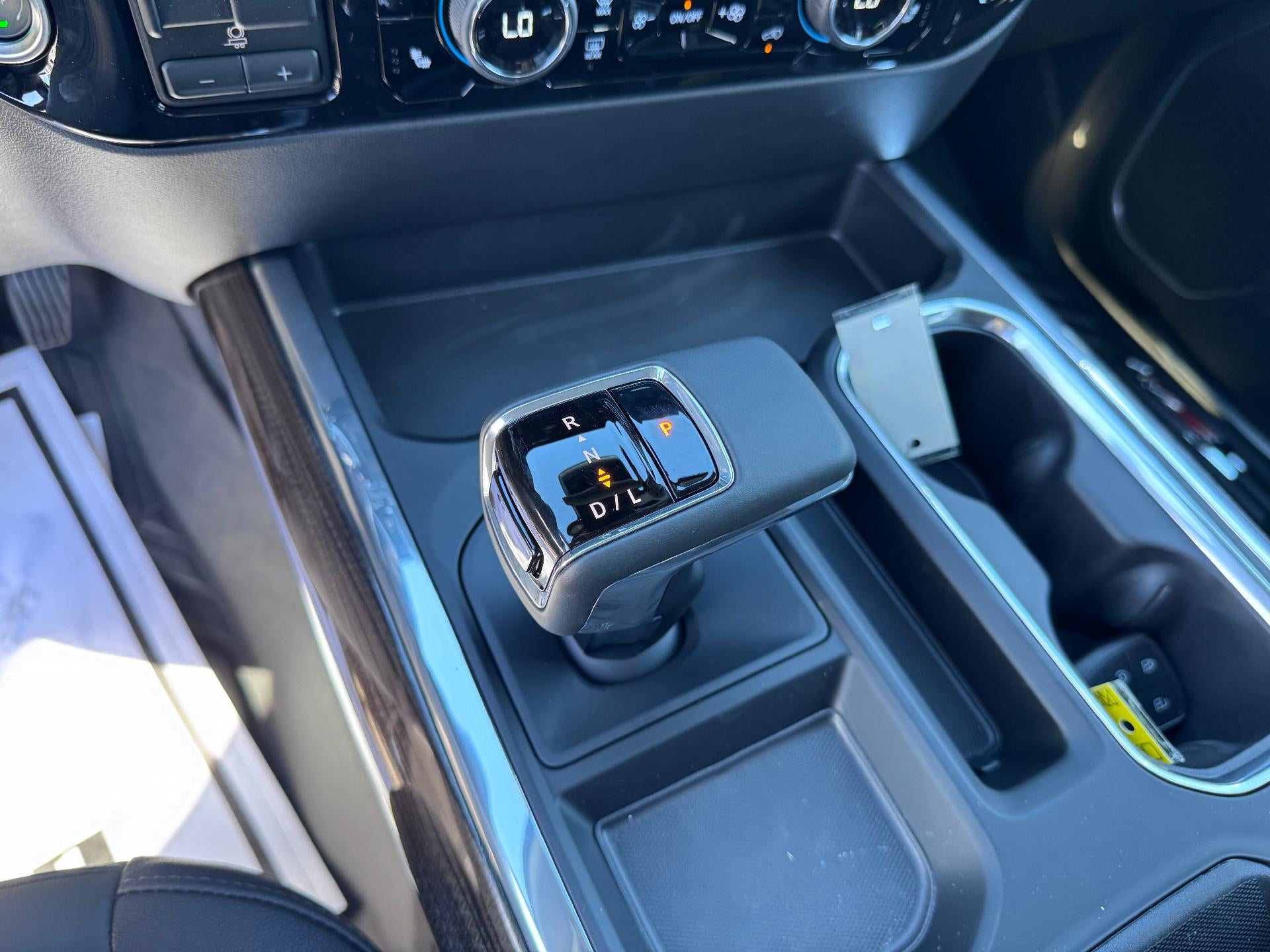 2026 Chevrolet Silverado 1500 RST / CREW / 5.3 LITER V8 / Z71 OFF ROAD / PREMIUM PCKG / DARK APPEARANCE