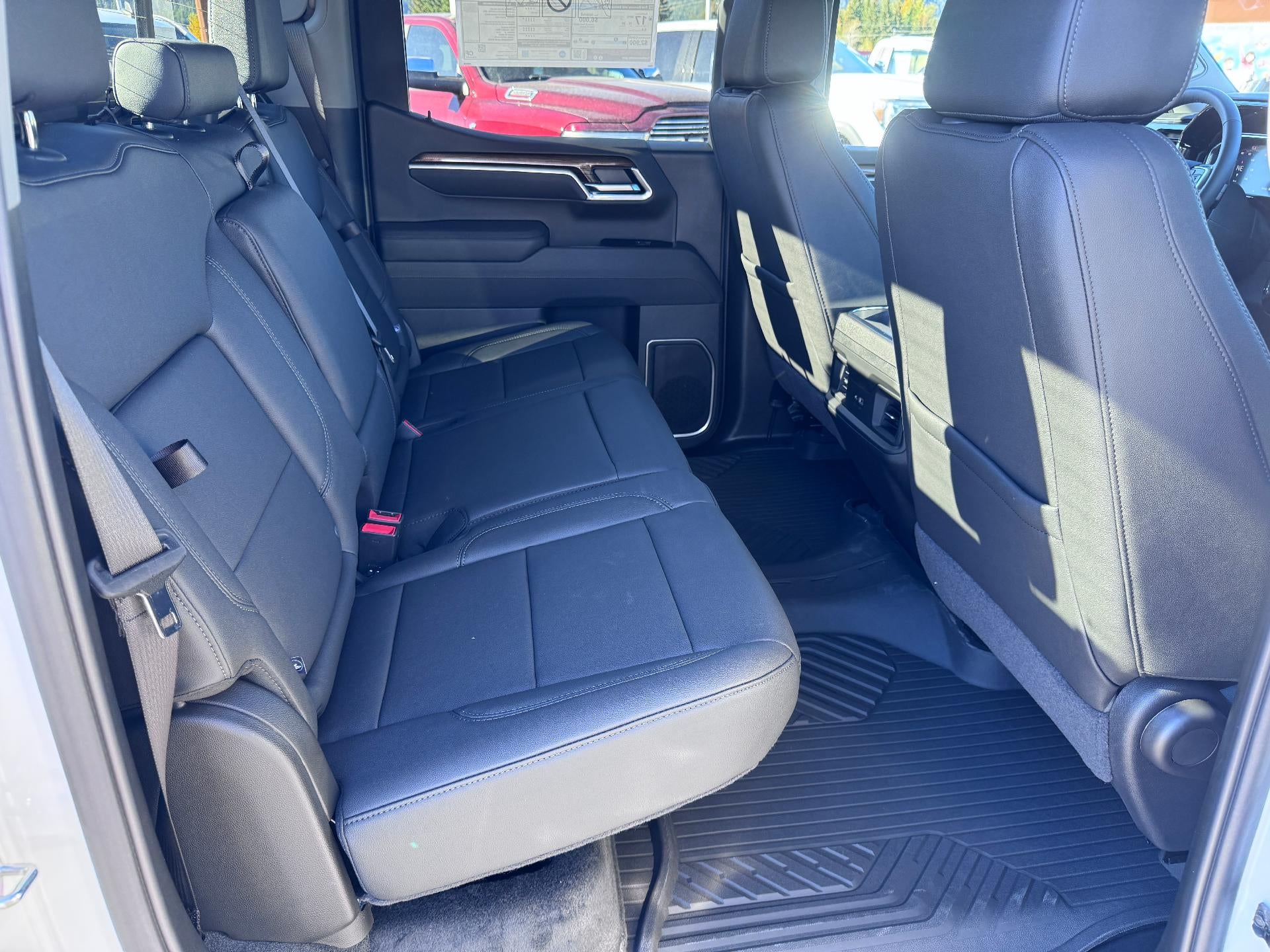 2026 Chevrolet Silverado 1500 RST / CREW / 5.3 LITER V8 / Z71 OFF ROAD / PREMIUM PCKG / DARK APPEARANCE