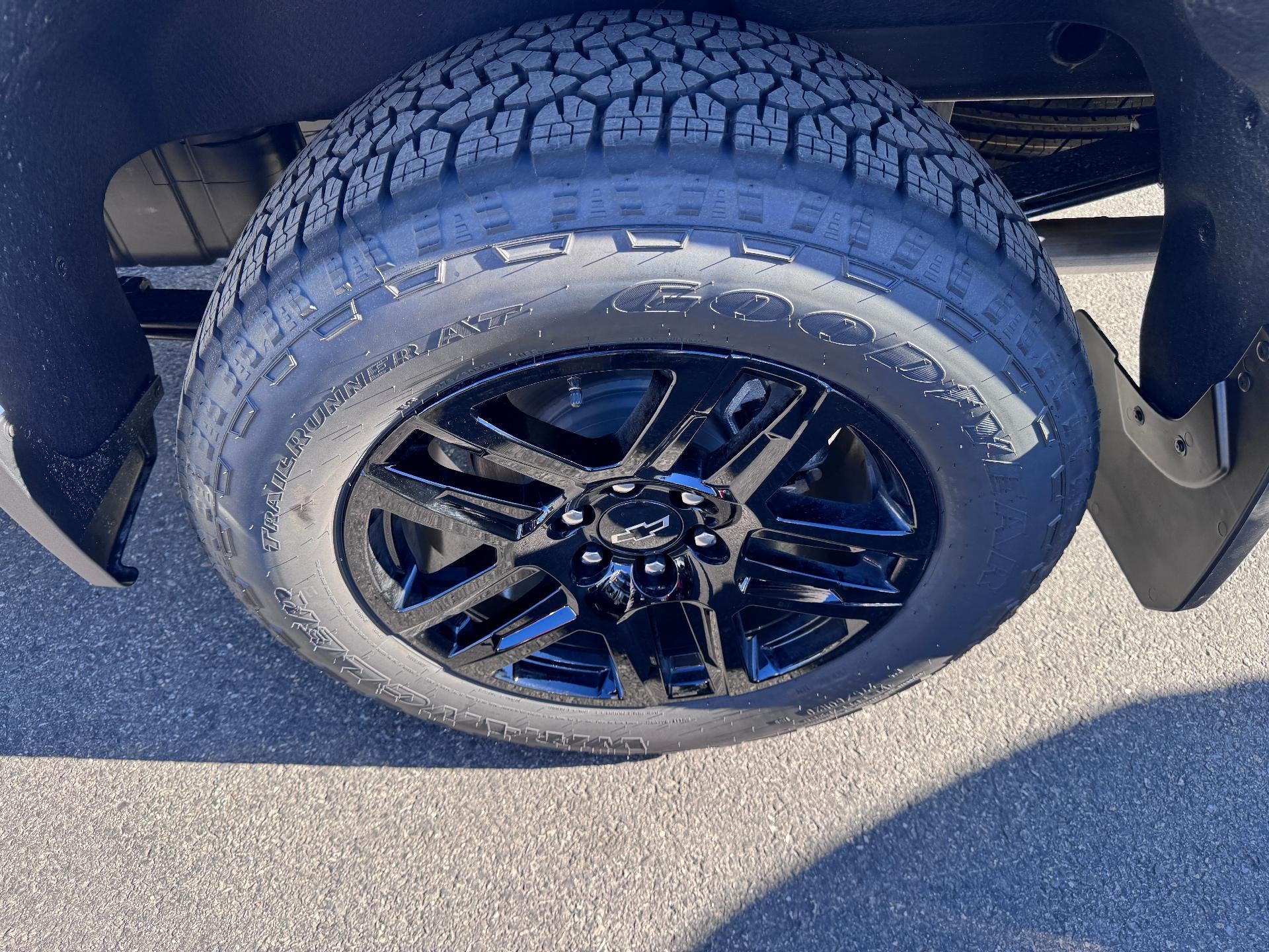 2026 Chevrolet Silverado 1500 RST / CREW / 5.3 LITER V8 / Z71 OFF ROAD / PREMIUM PCKG / DARK APPEARANCE