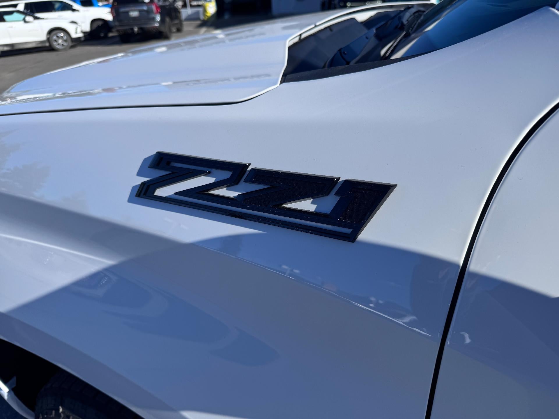 2026 Chevrolet Silverado 1500 RST / CREW / 5.3 LITER V8 / Z71 OFF ROAD / PREMIUM PCKG / DARK APPEARANCE