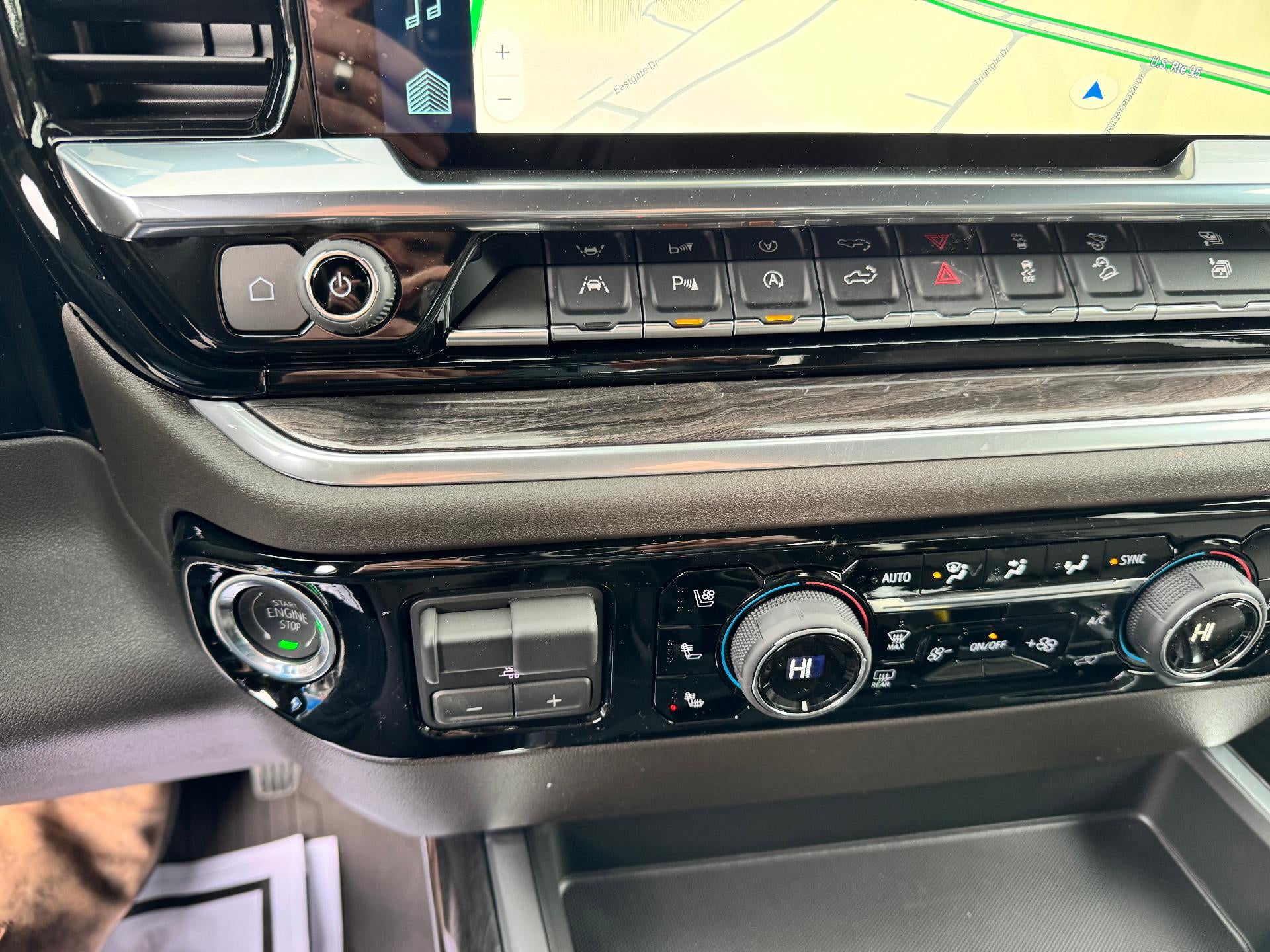 2026 Chevrolet Silverado 1500 LTZ / CREW / 5.3 LITER V8 / PREMIUM PCKG / Z71 OFF ROAD / SUNROOF / ADAPTIVE CRUISE / SHORT BOX