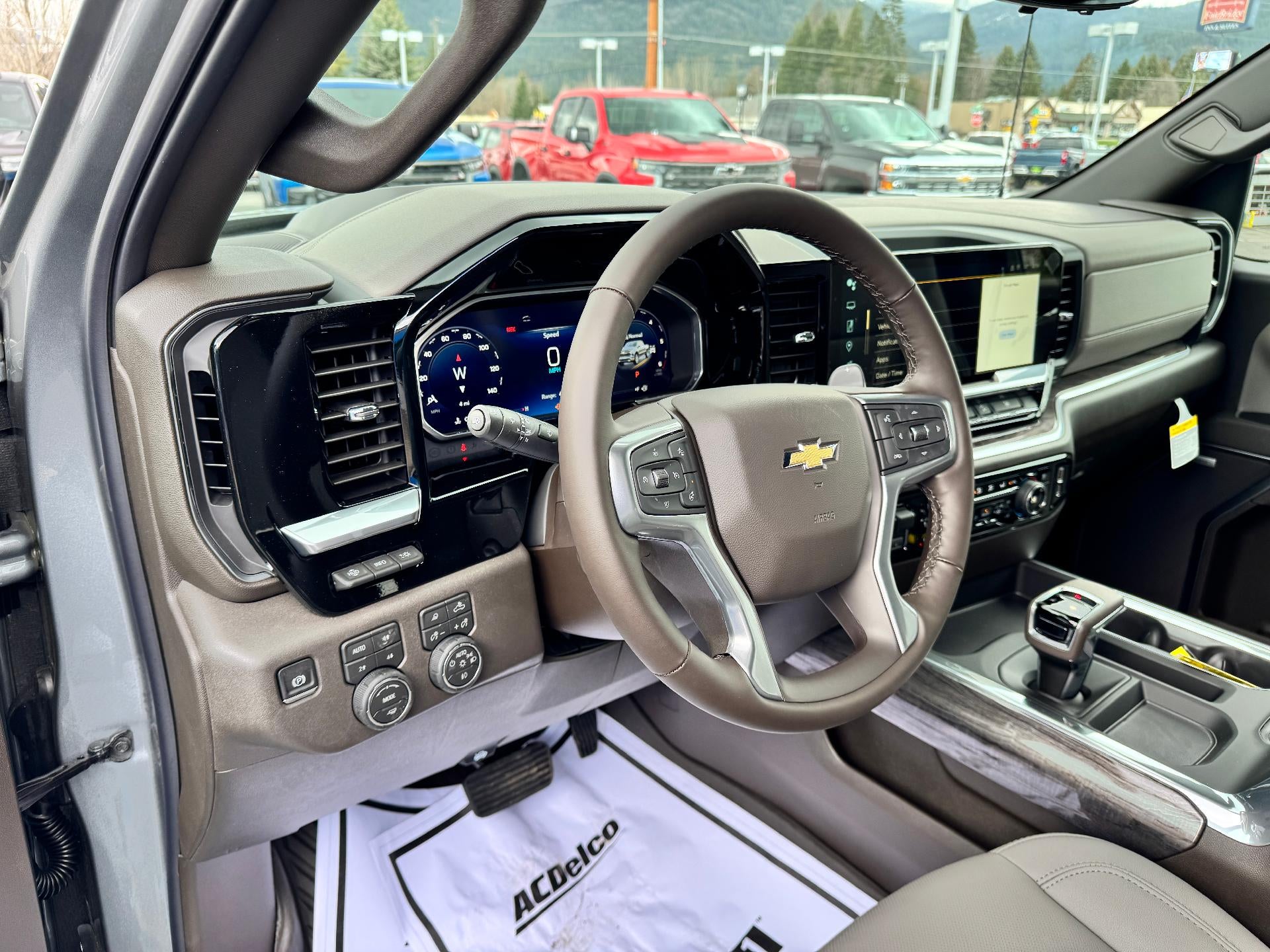 2026 Chevrolet Silverado 1500 LTZ / CREW / 5.3 LITER V8 / PREMIUM PCKG / Z71 OFF ROAD / SUNROOF / ADAPTIVE CRUISE / SHORT BOX