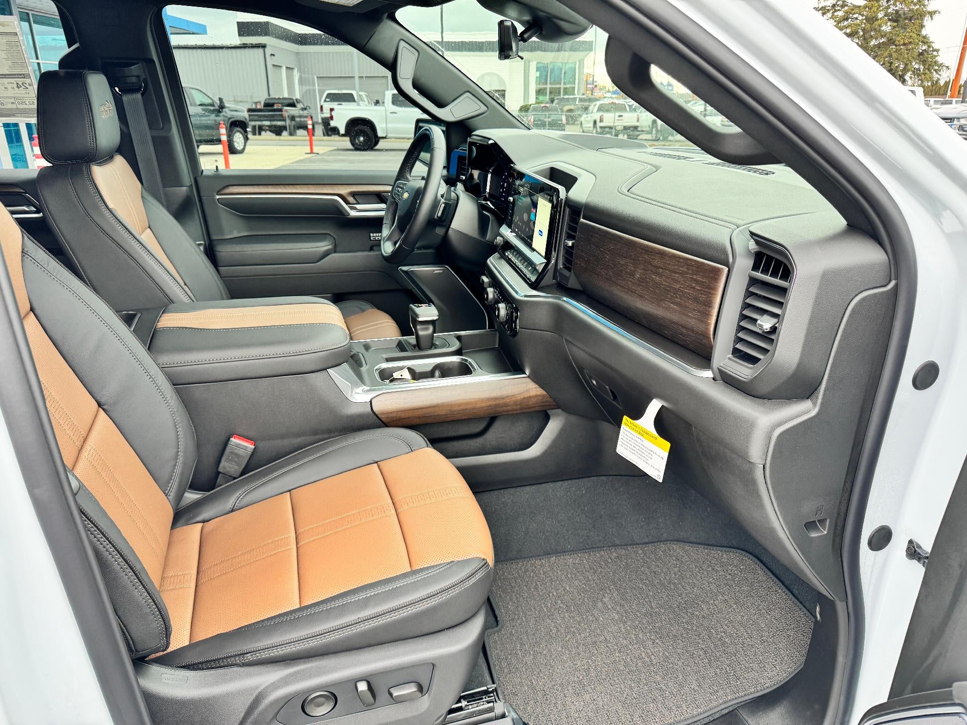 2026 Chevrolet Silverado 1500 HIGH COUNTRY / CREW / DMAX DIESEL / TECH PCKG / SUPER CRUISE / SHORT BOX