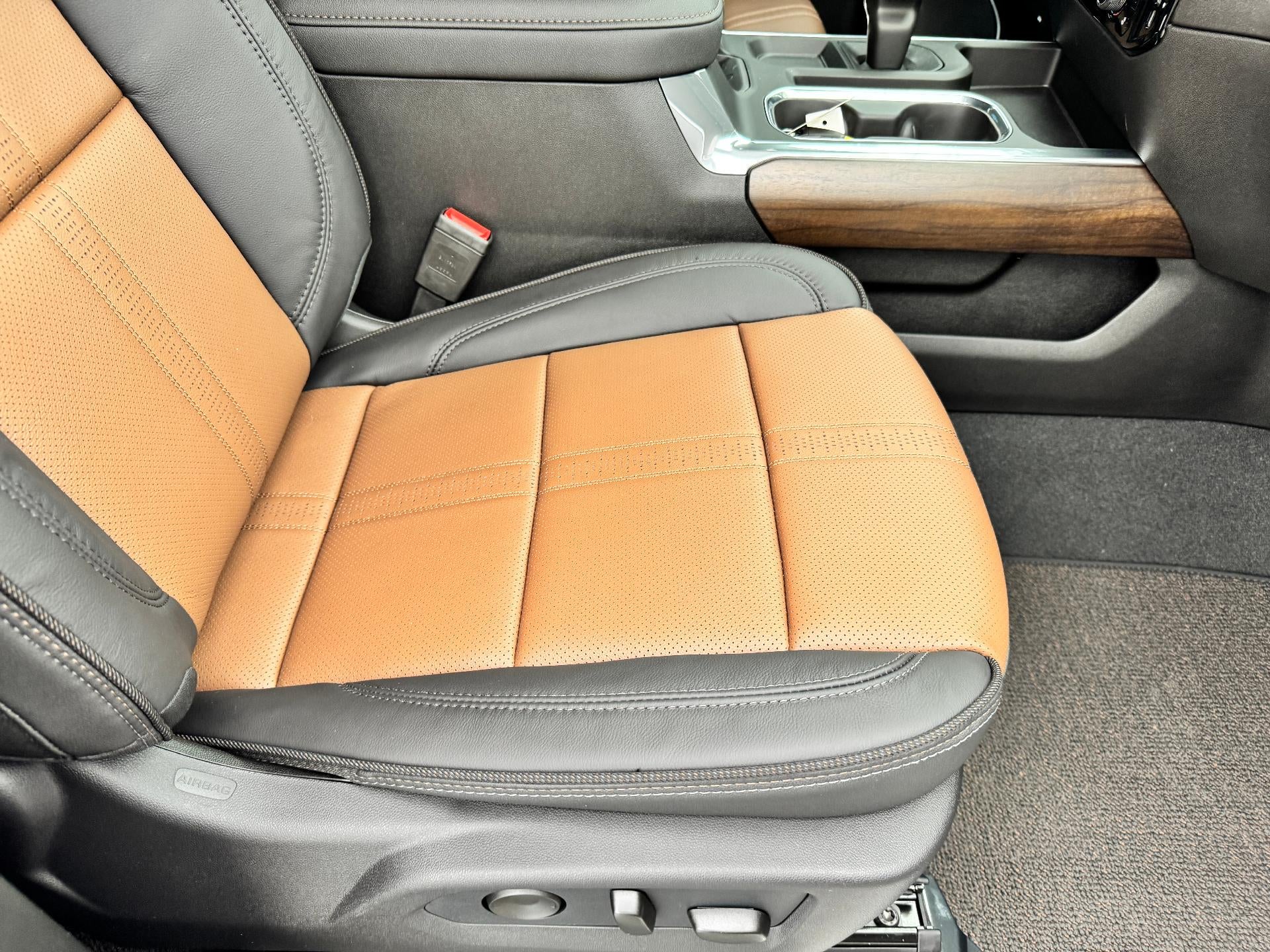 2026 Chevrolet Silverado 1500 HIGH COUNTRY / CREW / DMAX DIESEL / TECH PCKG / SUPER CRUISE / SHORT BOX