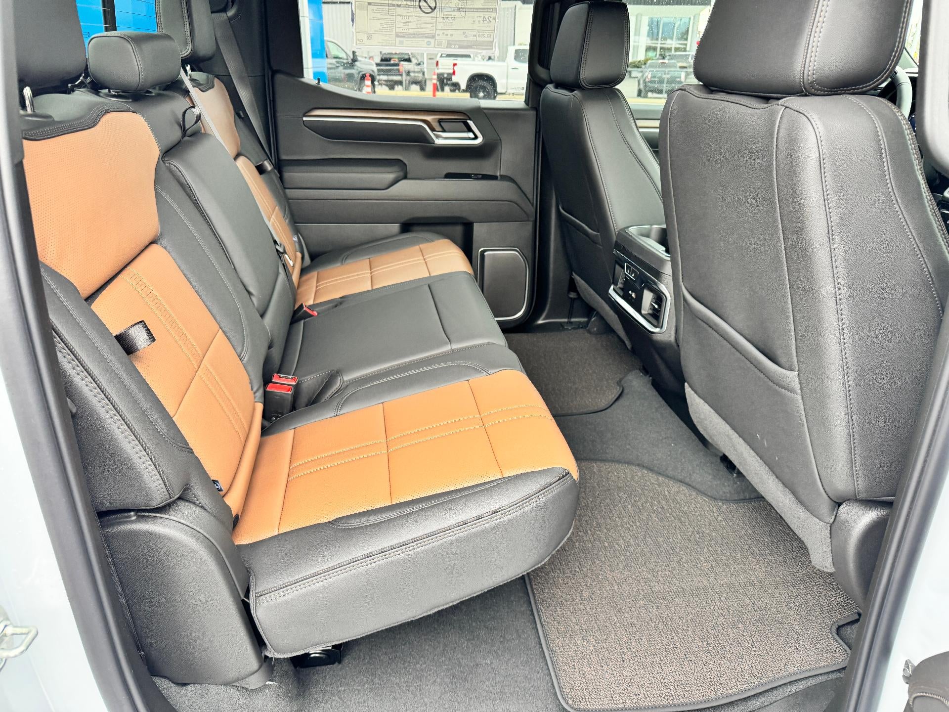 2026 Chevrolet Silverado 1500 HIGH COUNTRY / CREW / DMAX DIESEL / TECH PCKG / SUPER CRUISE / SHORT BOX