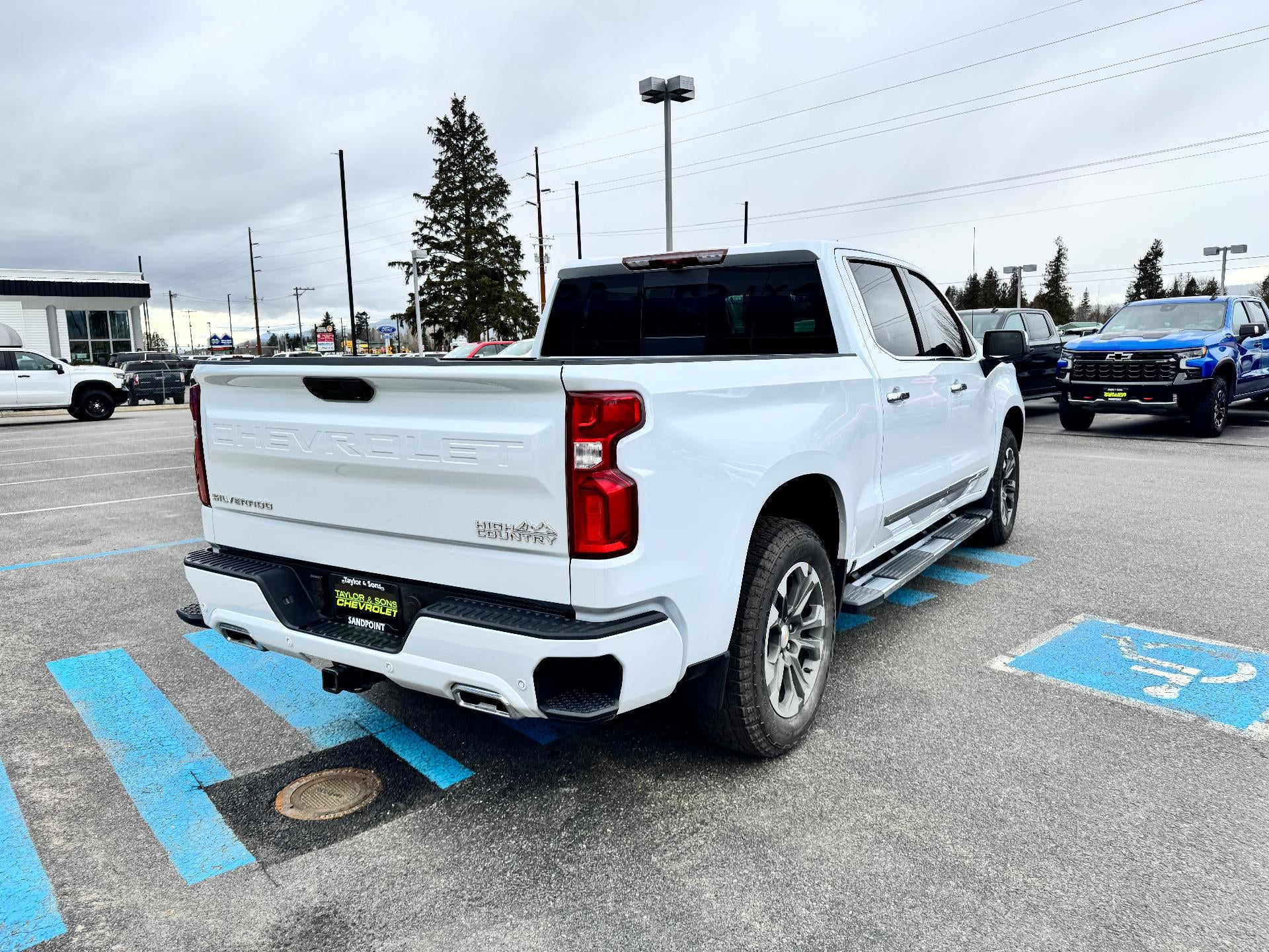 2026 Chevrolet Silverado 1500 HIGH COUNTRY / CREW / DMAX DIESEL / TECH PCKG / SUPER CRUISE / SHORT BOX