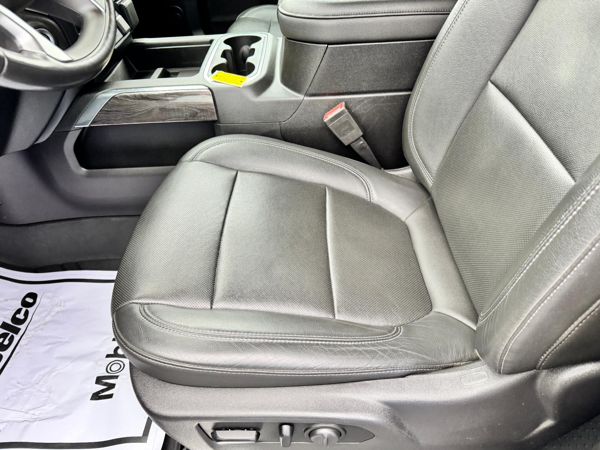 2019 Chevrolet Silverado 1500 LTZ / CREW / 6.2 LITER V8 / Z71 OFF ROAD / SHORT BOX / 45K MILES