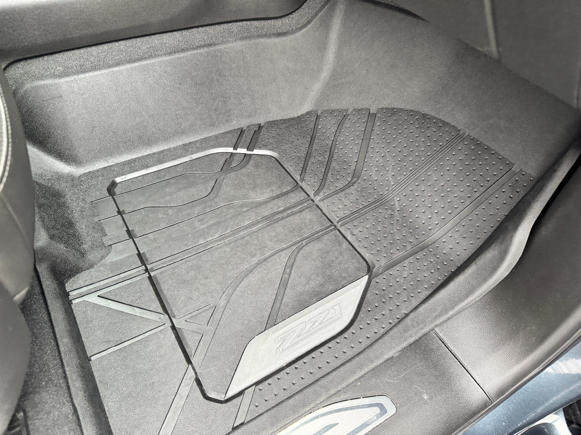 2019 Chevrolet Silverado 1500 LTZ / CREW / 6.2 LITER V8 / Z71 OFF ROAD / SHORT BOX / 45K MILES