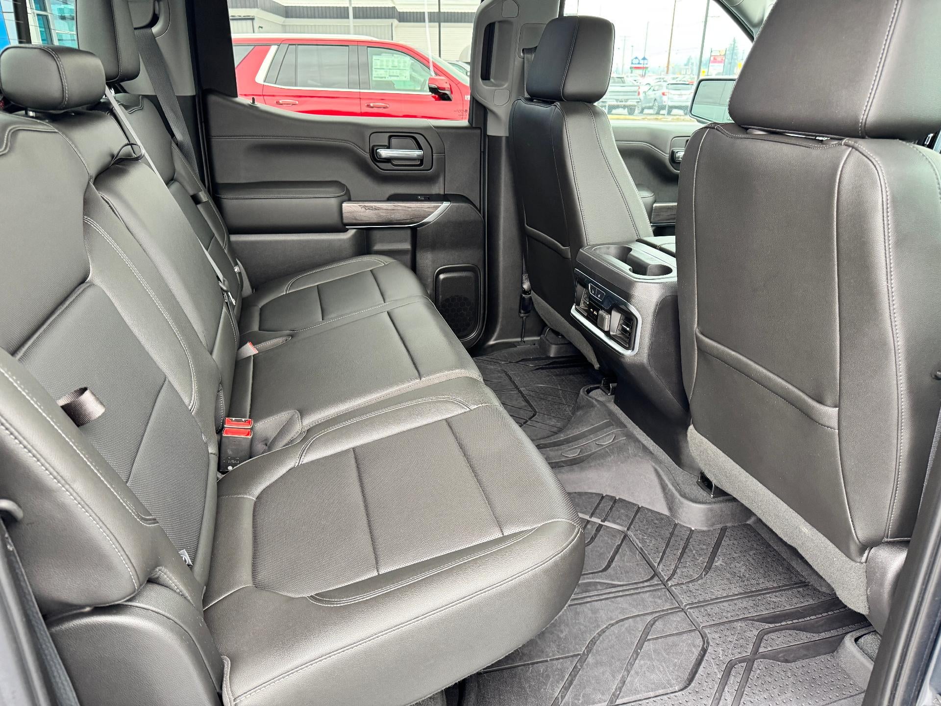 2019 Chevrolet Silverado 1500 LTZ / CREW / 6.2 LITER V8 / Z71 OFF ROAD / SHORT BOX / 45K MILES