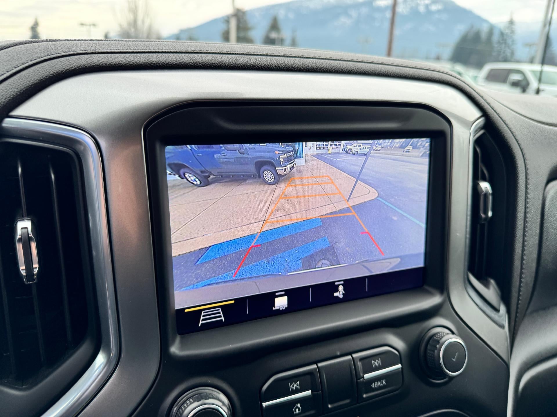2019 Chevrolet Silverado 1500 LTZ / CREW / 6.2 LITER V8 / Z71 OFF ROAD / SHORT BOX / 45K MILES