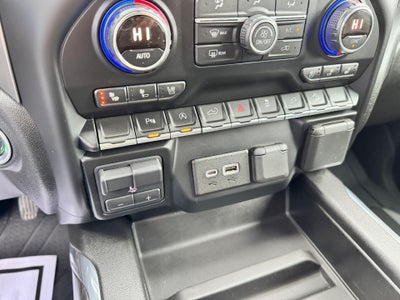 2019 Chevrolet Silverado 1500 LTZ / CREW / 6.2 LITER V8 / Z71 OFF ROAD / SHORT BOX / 45K MILES