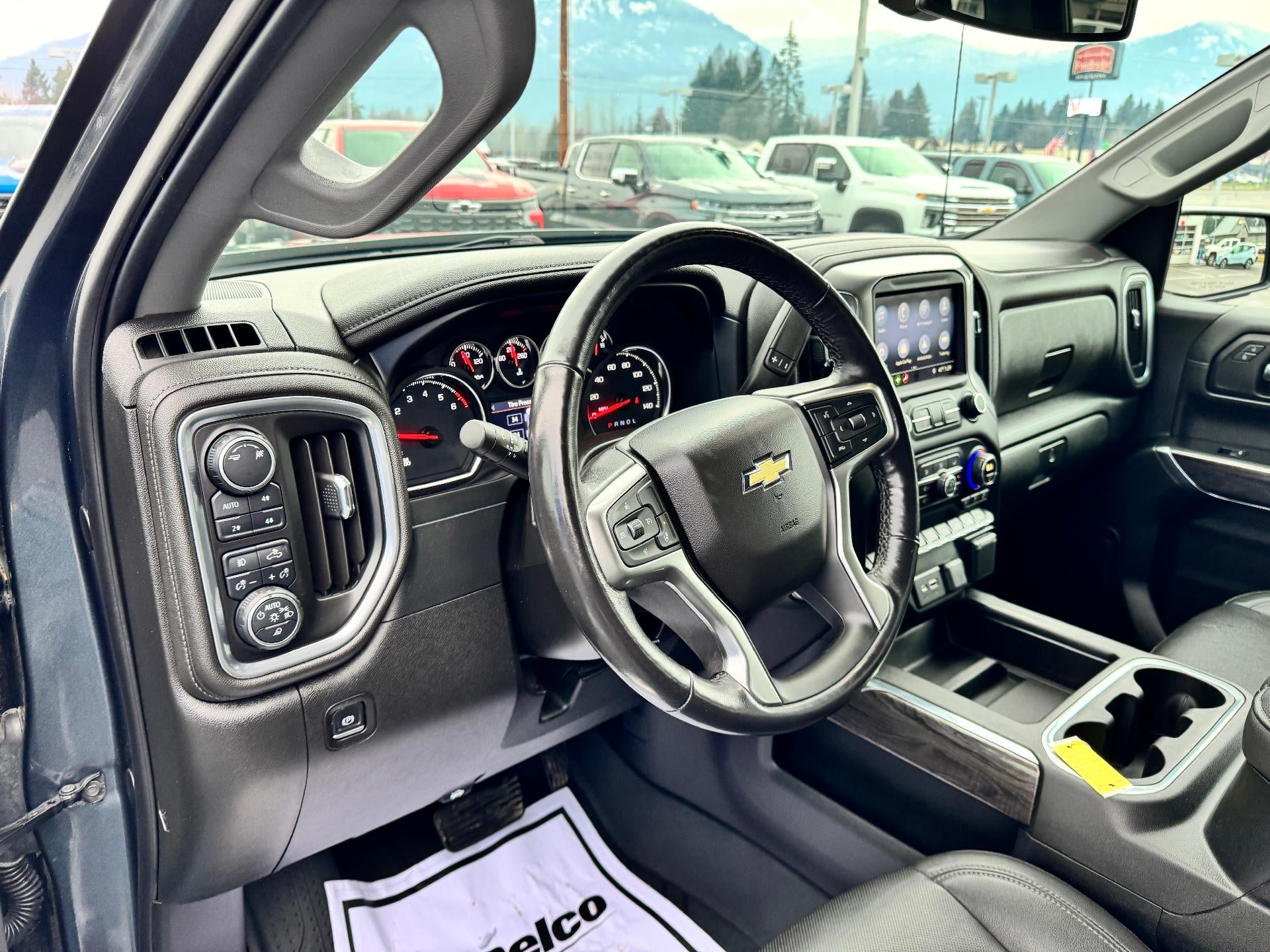 2019 Chevrolet Silverado 1500 LTZ / CREW / 6.2 LITER V8 / Z71 OFF ROAD / SHORT BOX / 45K MILES