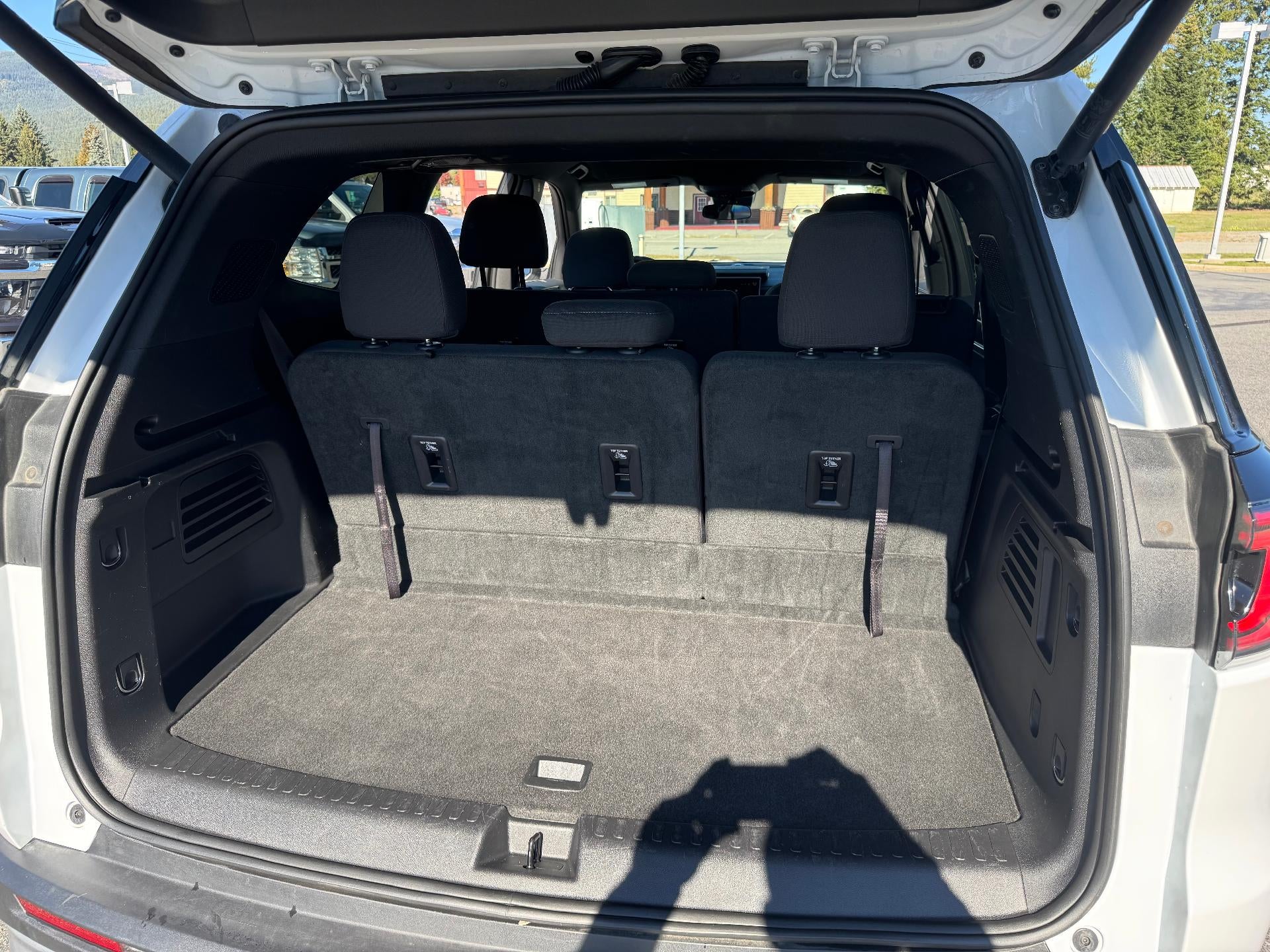 2025 GMC Acadia ELEVATION / ALL WHEEL DRIVE / ADAPTIVE CRUISE / SURROUND VISION / WARRANTY