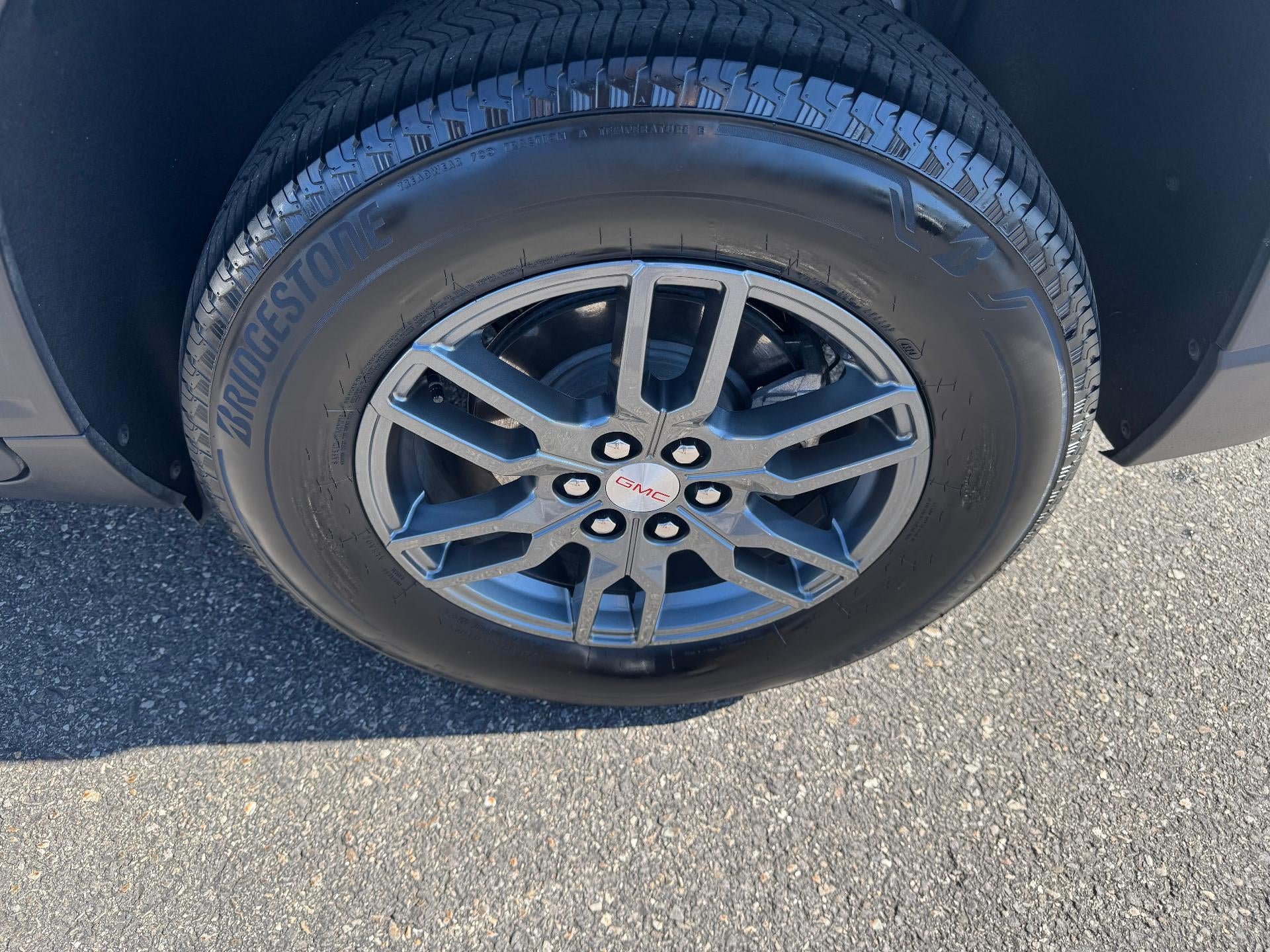 2025 GMC Acadia ELEVATION / ALL WHEEL DRIVE / ADAPTIVE CRUISE / SURROUND VISION / WARRANTY