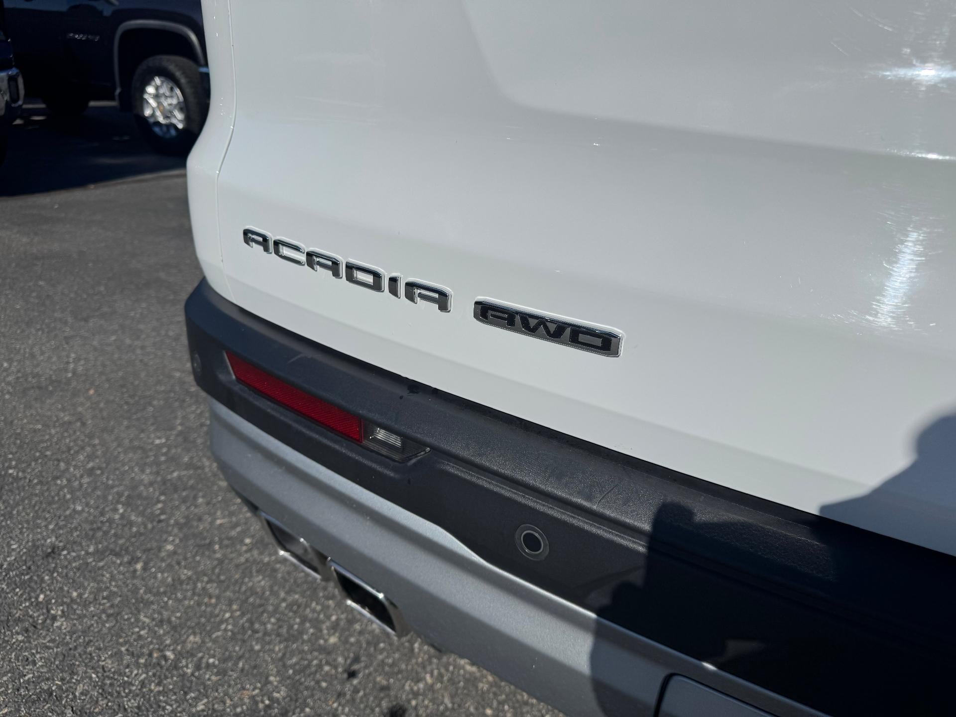 2025 GMC Acadia ELEVATION / ALL WHEEL DRIVE / ADAPTIVE CRUISE / SURROUND VISION / WARRANTY