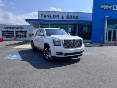 2019 GMC Yukon XL DENALI / 6.2 LITER V8 / NAVIGATION / REAR SEAT DVD / SUNROOF / LOCAL TRADE