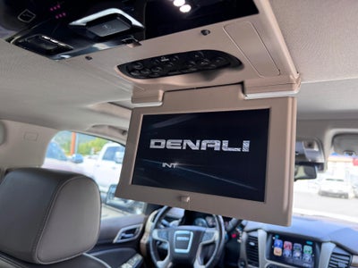 2019 GMC Yukon XL DENALI / 6.2 LITER V8 / NAVIGATION / REAR SEAT DVD / SUNROOF / LOCAL TRADE