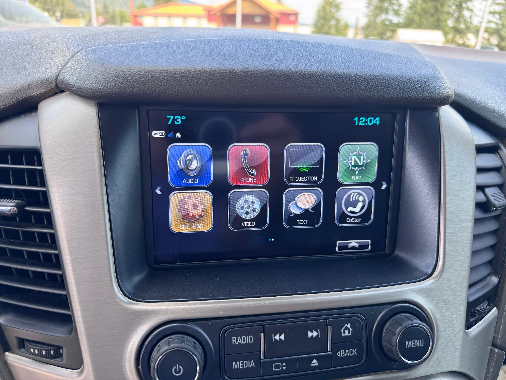 2019 GMC Yukon XL DENALI / 6.2 LITER V8 / NAVIGATION / REAR SEAT DVD / SUNROOF / LOCAL TRADE