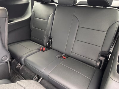 2026 Chevrolet Traverse LT / AWD / PANO SUNROOF / SURROUND VISION / ADAPTIVE CRUISE / LEATHER
