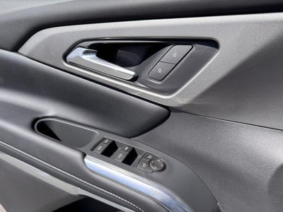 2026 Chevrolet Traverse LT / AWD / LEATHER / 8 PASSENGER / ADAPTIVE CRUISE / SURROUND VISION