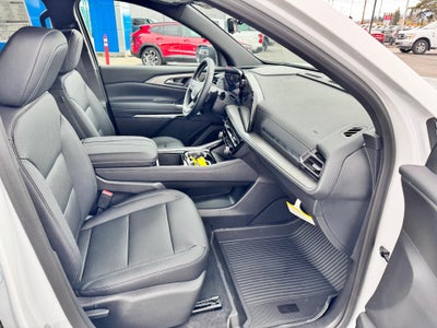 2026 Chevrolet Traverse LT / AWD / MIDNIGHT PCKG / SURROUND VISION / ADAPTIVE CRUISE