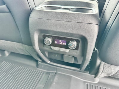 2026 Chevrolet Traverse LT / AWD / MIDNIGHT PCKG / SURROUND VISION / ADAPTIVE CRUISE