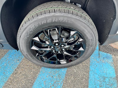 2026 Chevrolet Traverse LT / AWD / MIDNIGHT PCKG / SURROUND VISION / ADAPTIVE CRUISE