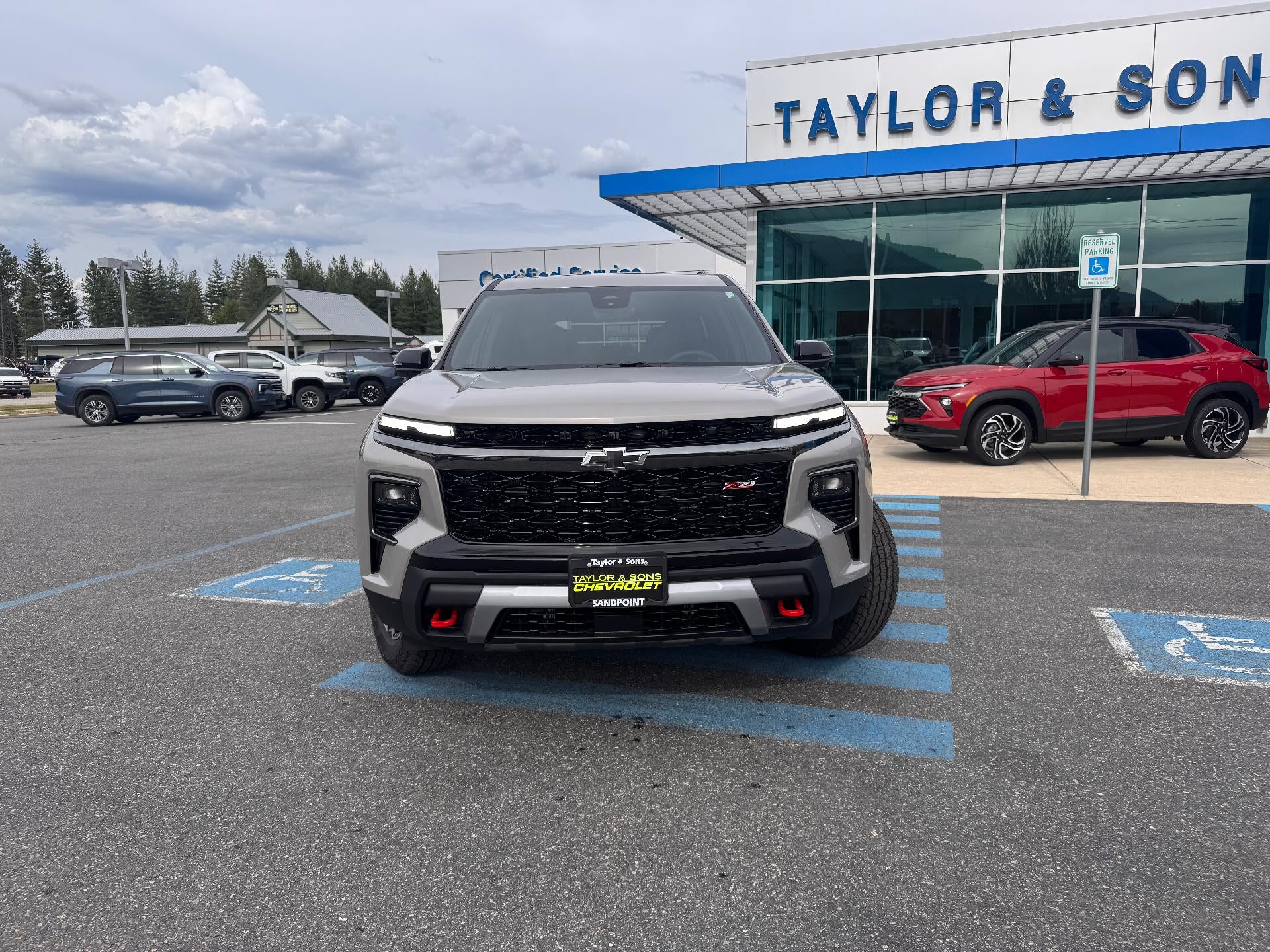 2026 Chevrolet Traverse Z71 OFF ROAD / AWD / 2.5 TURBO / PANO SUNROOF / SURROUND VISION / ADAPTIVE CRUISE